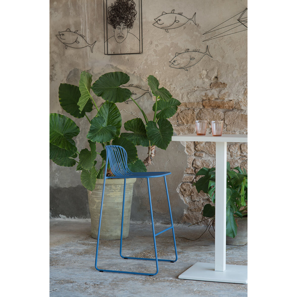 Lightweight and Sturdy Emu Riviera Bar Stool for Indoor and Outdoor Use